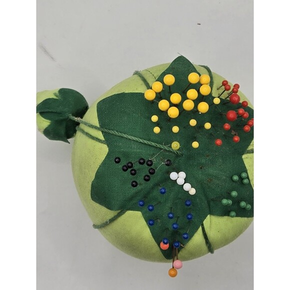 Pin Cushion Two Tone Green Handmade Green Pins Vintage 70's - Picture 5 of 9